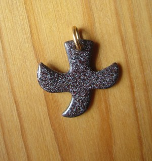 Dove pendant with cord (n°72) - Grey