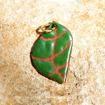Pendant with cord (n°W5)
