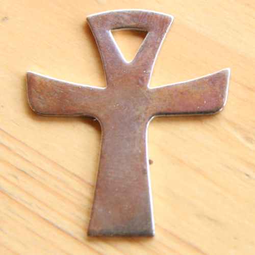Kreuz - Emailleanhänger mit Schnur (3x3,50 Zentimeter) – silber