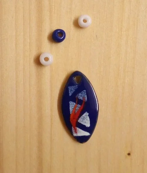Product Pendant with cord (N°A06) Image